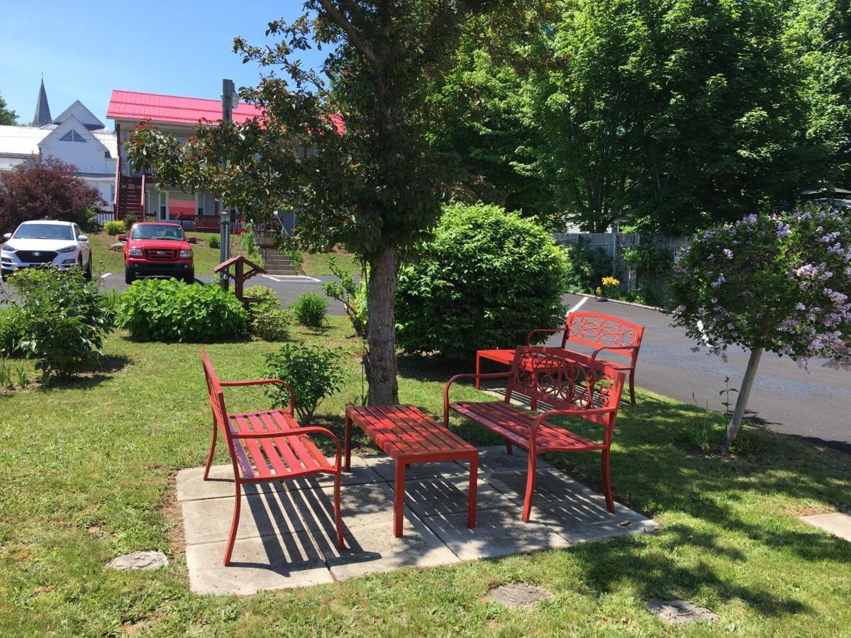 Harmony B&B And Suites Digby Exterior photo